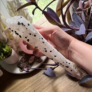 White and Black Spotted Crystal Wand